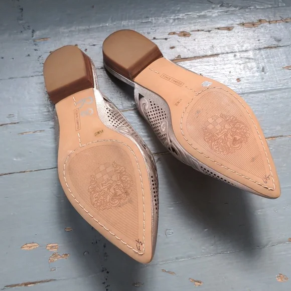 Vince Camuto metallic silver mule slides - Picture 5 of 8